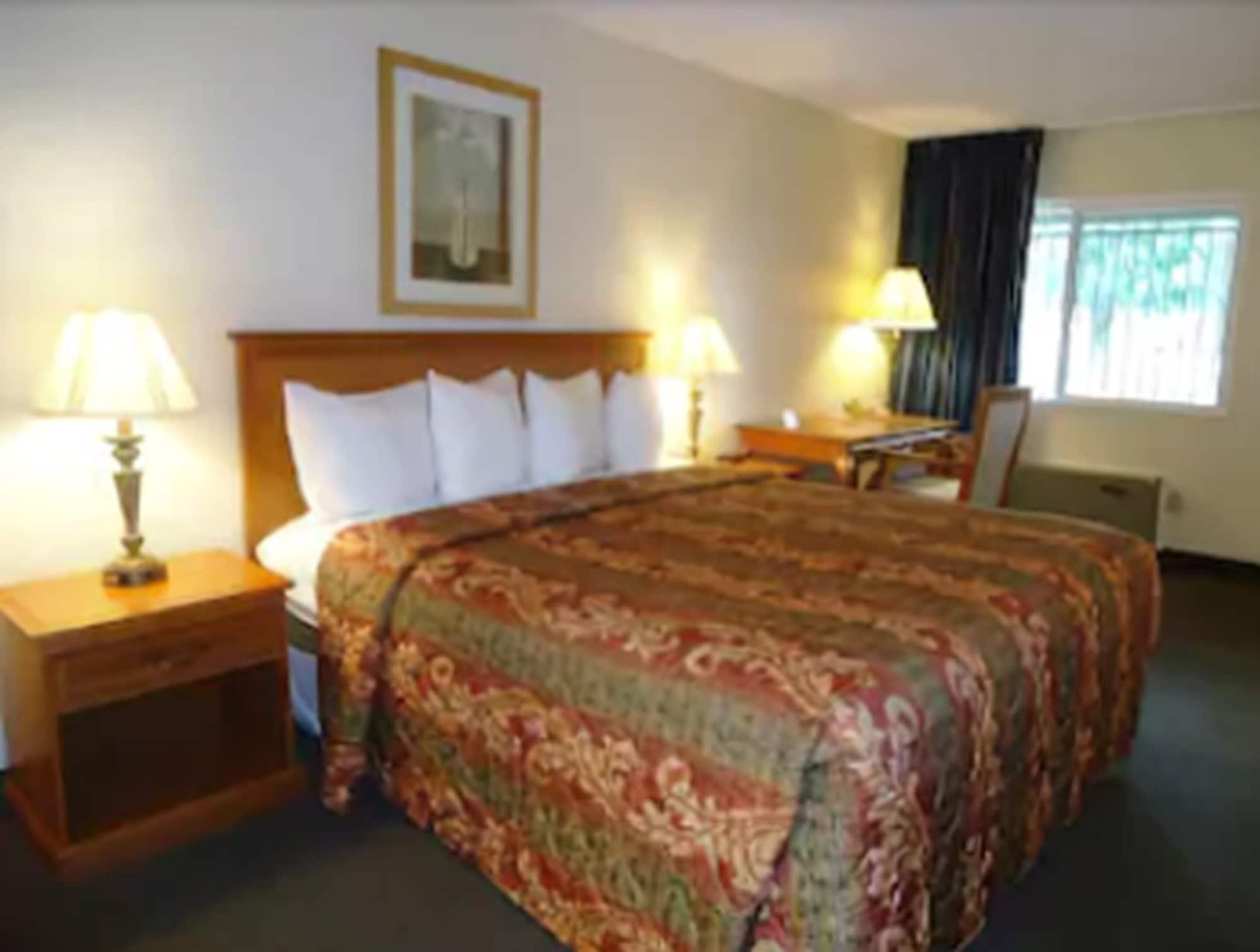 Travelodge By Wyndham Hemet Ca Habitación foto